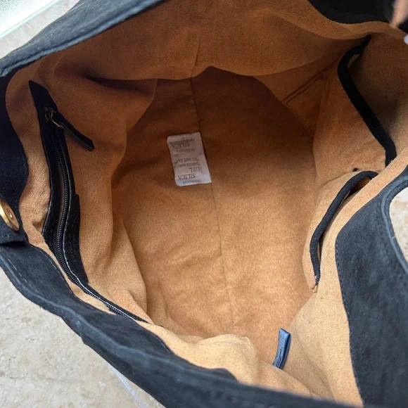 Marietta Knot Hobo 2.0 Bag American Leather Co. Black Suede Leather Corner Scuff - Picture 6 of 15